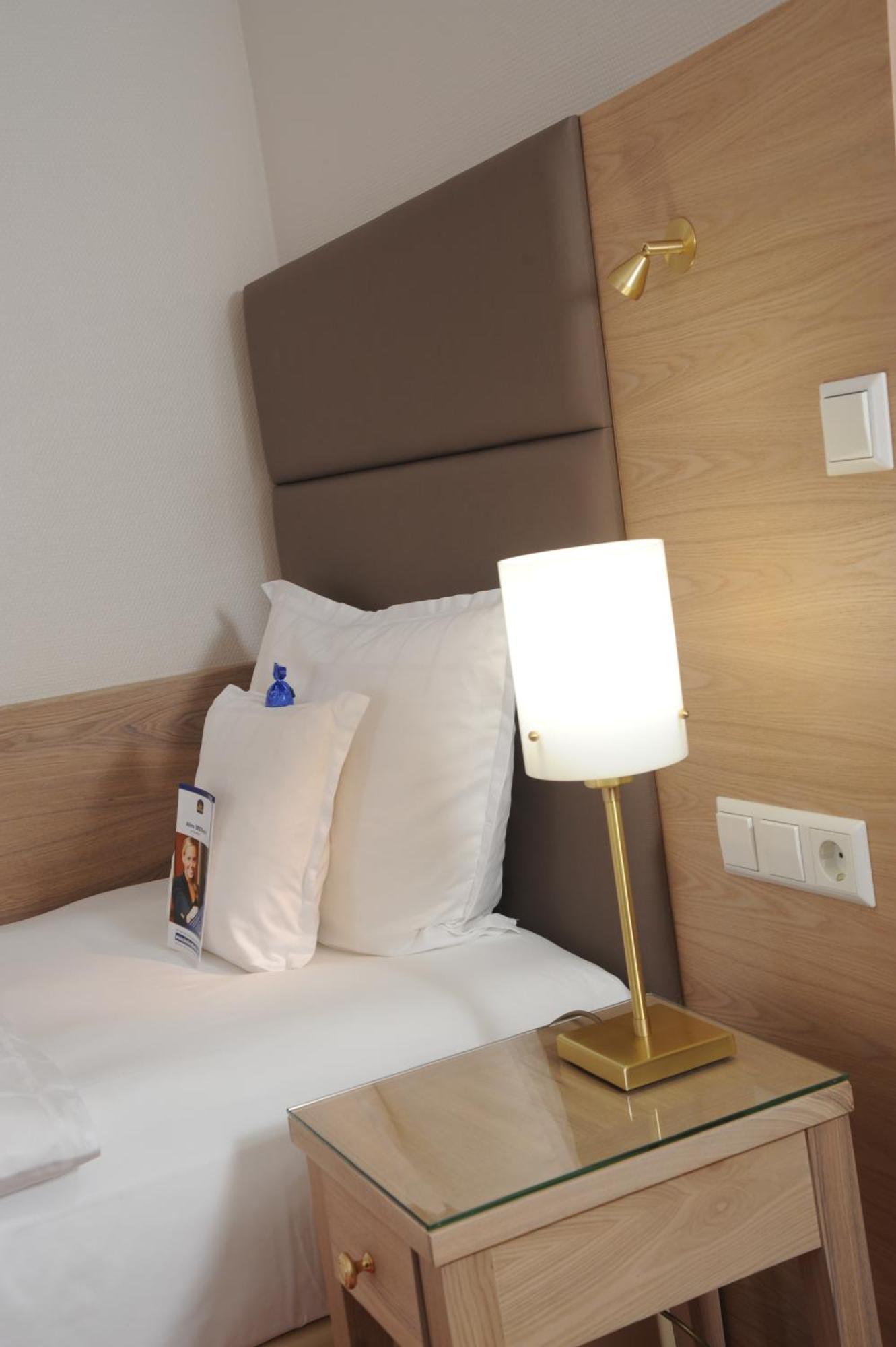 Best Western Hotel Der Foehrenhof Hannover Ngoại thất bức ảnh