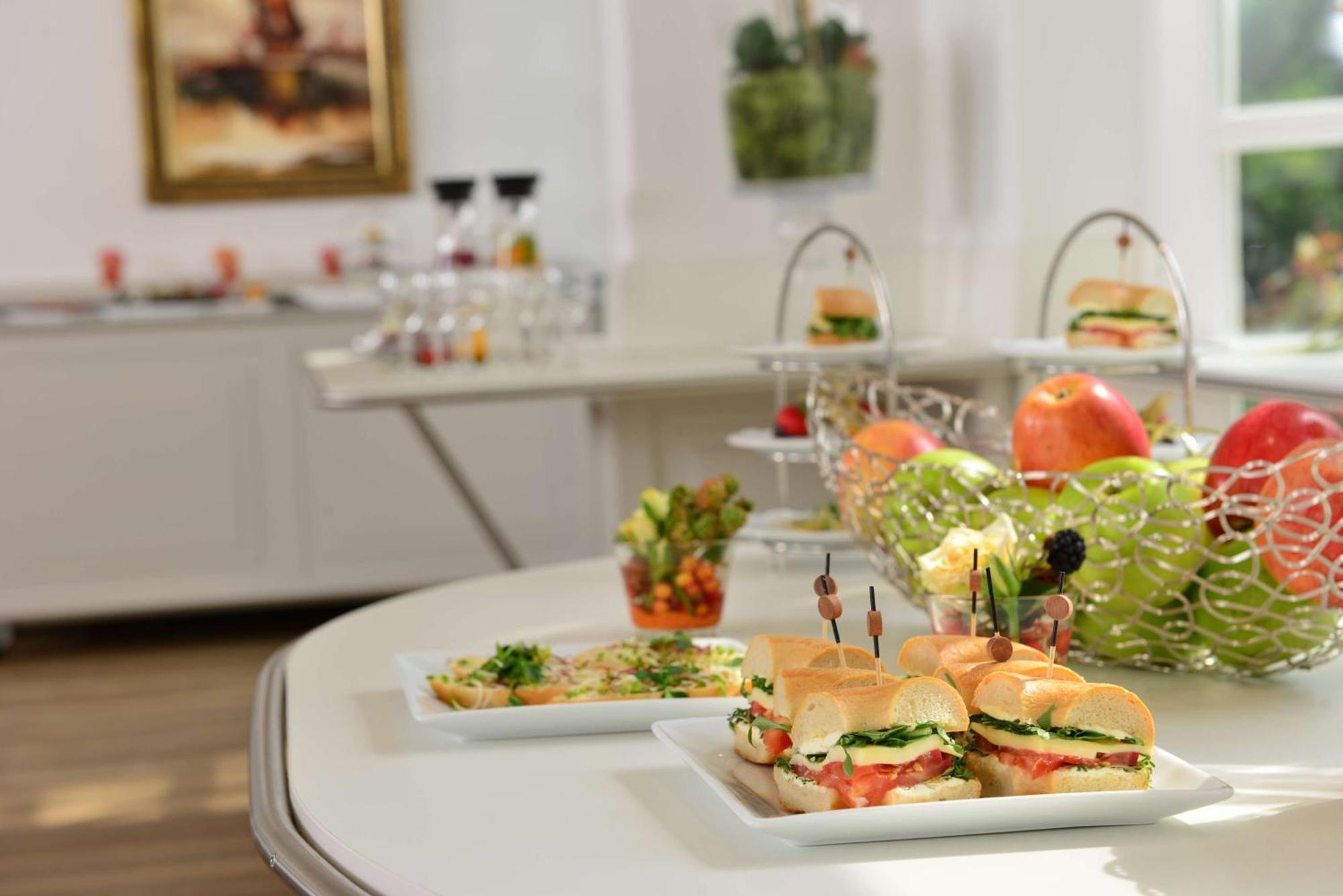 Best Western Hotel Der Foehrenhof Hannover Ngoại thất bức ảnh