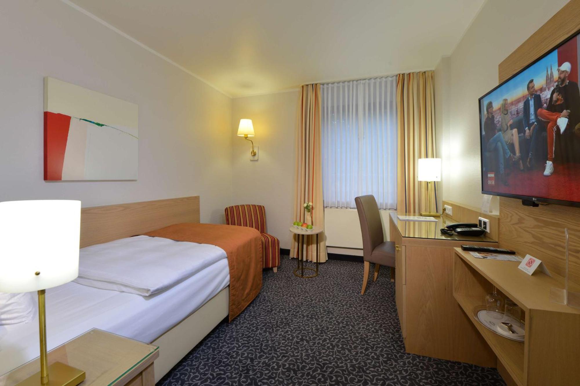 Best Western Hotel Der Foehrenhof Hannover Ngoại thất bức ảnh